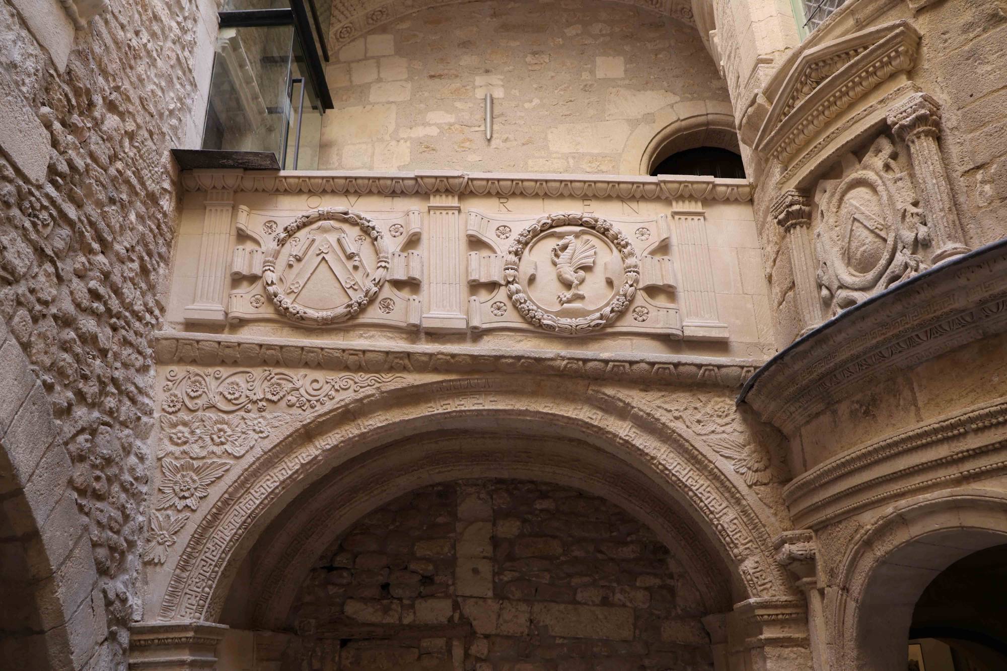 Saint-Rémy-de-Provence (13).jpg